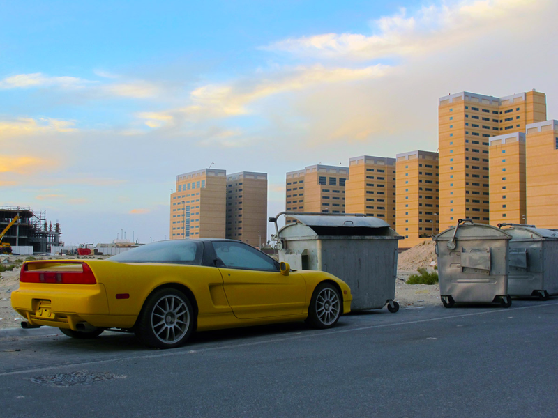 Illustration for article titled Why was this Acura NSX left to die in Dubai?